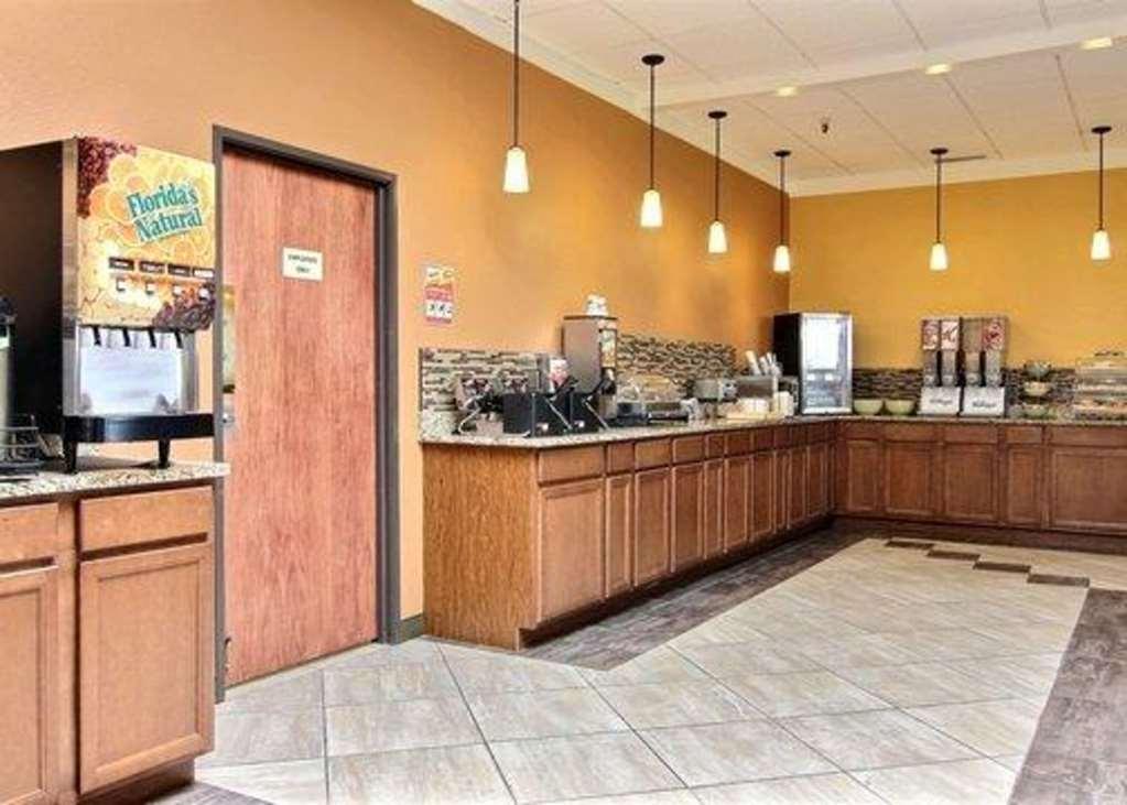 Quality Inn Thief River Falls Restaurant bilde